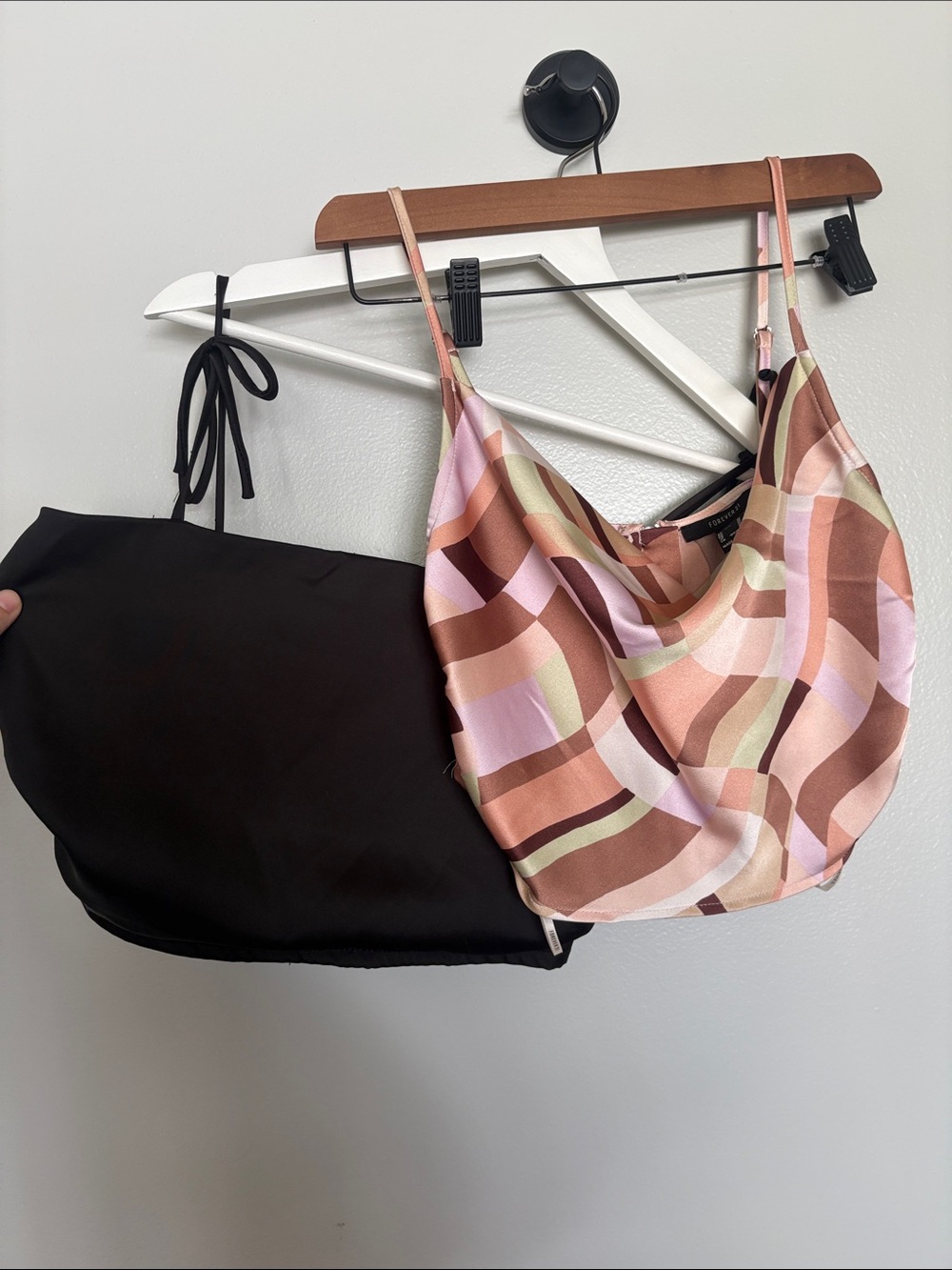Set of 2! Forever 21 abstract and black cami